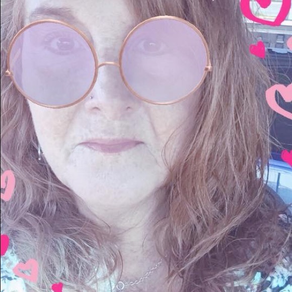 Meet your Posher, Michelle - Picture 3 of 6